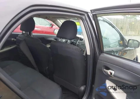 2011 Toyota Corolla S из США, поврежденный, VIN 5YFBU4EE7BP002572